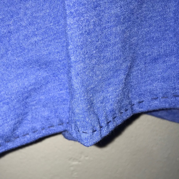 cropped blue graphic tee - Picture 3 of 3